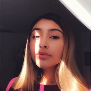 Meet your Posher, Nayeli